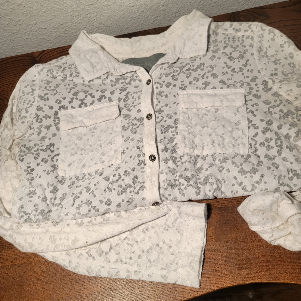 Eddie Bauer Shear Button up Top